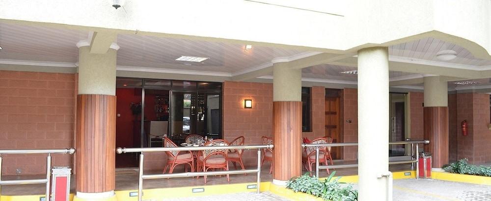 Fahari Palace Serviced Apartments Nairobi Exterior foto