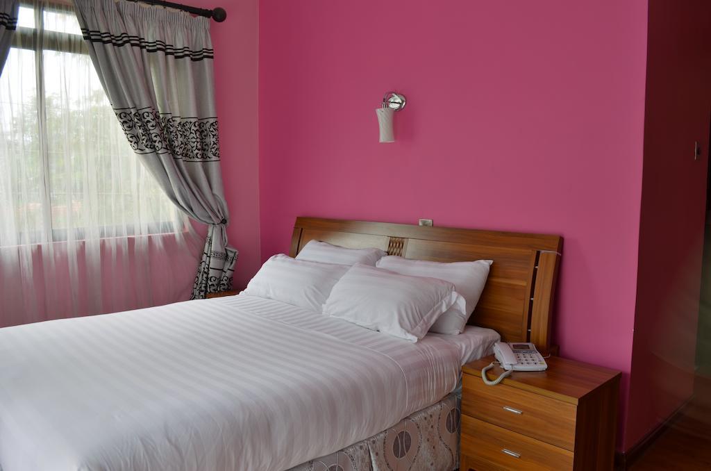 Fahari Palace Serviced Apartments Nairobi Cameră foto